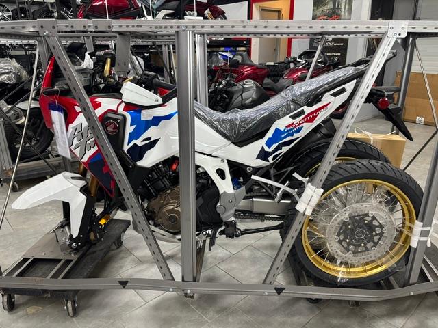 	110TCR030	... Photo when Honda prepped, hopefully soon ..!!  .. 